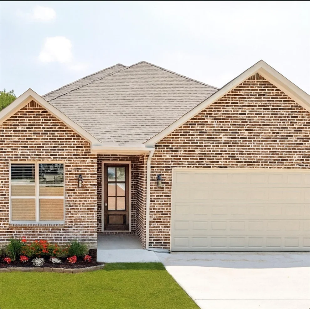 Unit for sale at 510 Palmetto Court, Runaway Bay, TX 76426