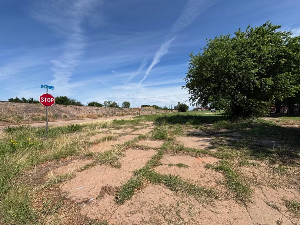 Unit for sale at 601 Front N Street, Wichita Falls, TX 76301
