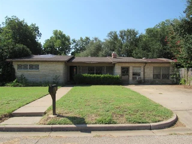 Unit for sale at 3708 Acree Street, Beverly Hills, TX 76711