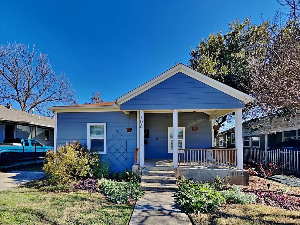 Unit for sale at 708 S Willomet Avenue, Dallas, TX 75208