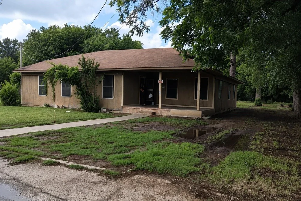 Unit for sale at 308 E Patterson Street, Eastland, TX 76448