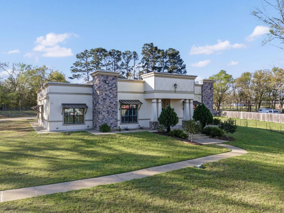 Unit for sale at 1011 Cotten Road, Tyler, TX 75704