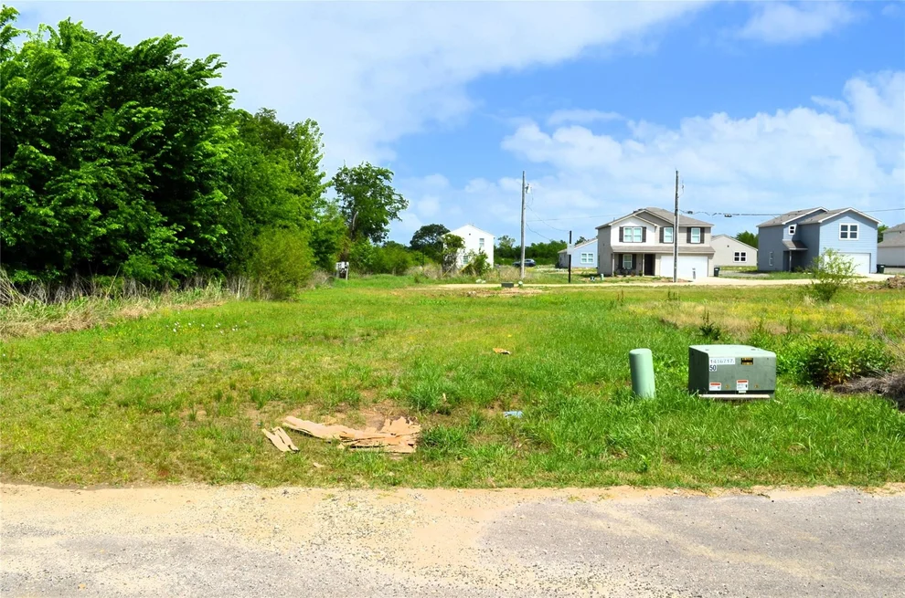 Unit for sale at 314 Rike Road, Mabank, TX 75147