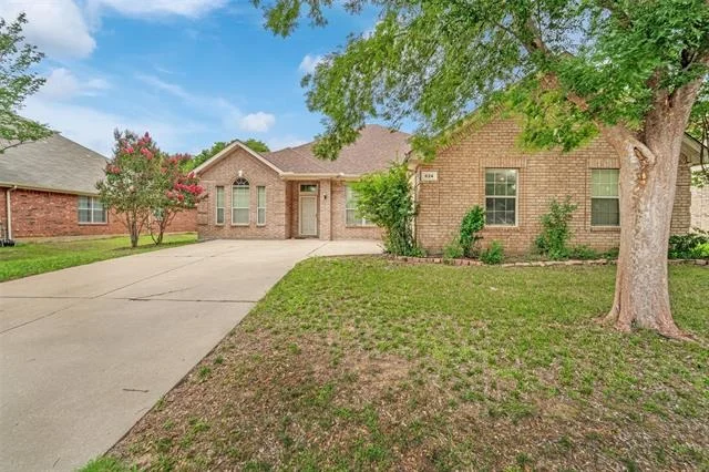 Unit for sale at 824 Duck Pond Drive, Grand Prairie, TX 75052