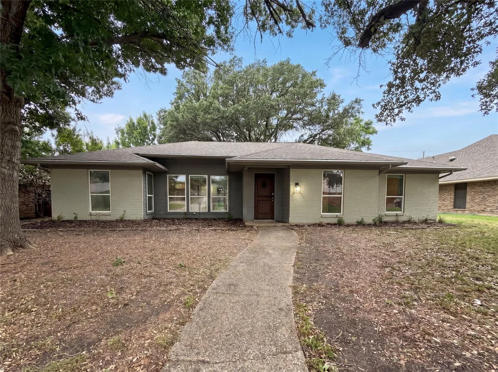 Unit for sale at 3717 Knob Hill Drive, Plano, TX 75023