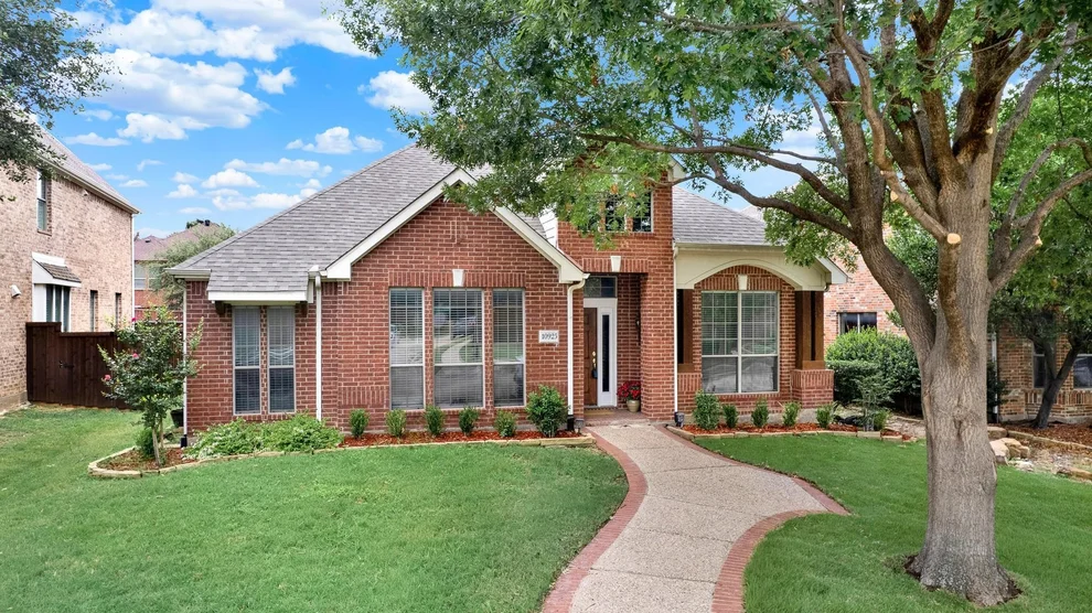 Unit for sale at 10925 Prescott Drive, Frisco, TX 75033