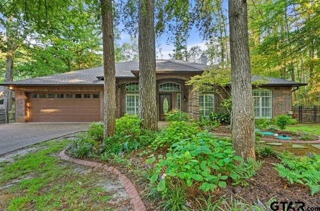 Unit for sale at 1620 Brookhollow Drive, Hideaway, TX 75771