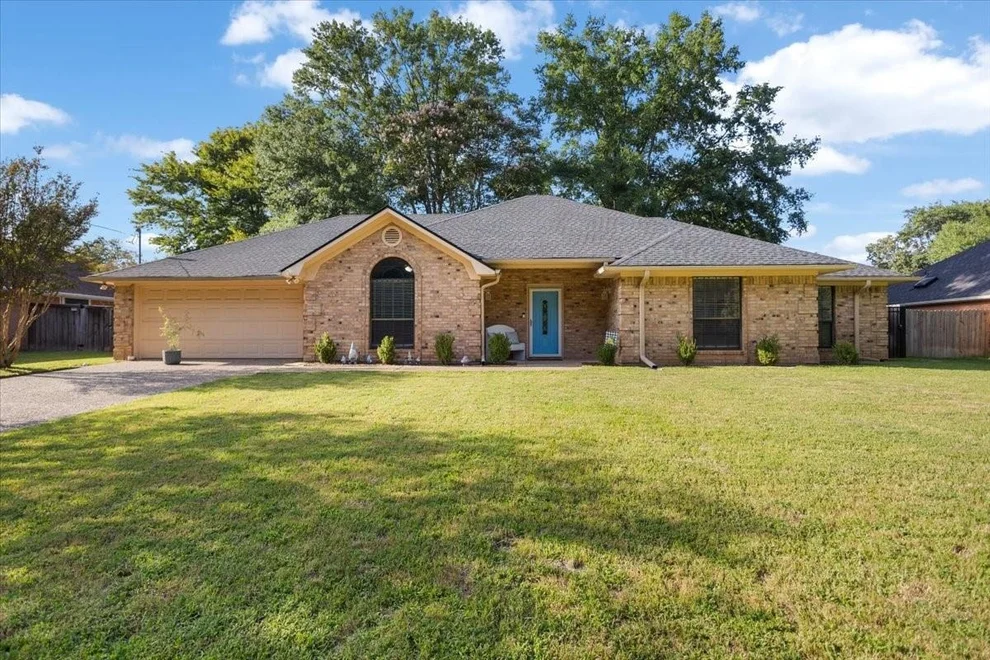 Unit for sale at 3108 Varsity Drive, Tyler, TX 75701