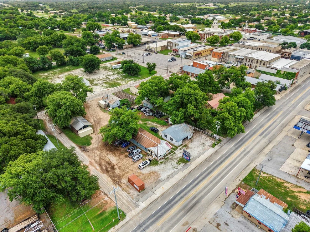 Unit for sale at 214 N High Street, San Saba, TX 76877