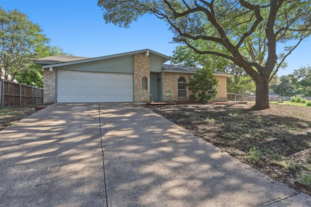 Unit for sale at 1201 Platt Drive, Plano, TX 75023