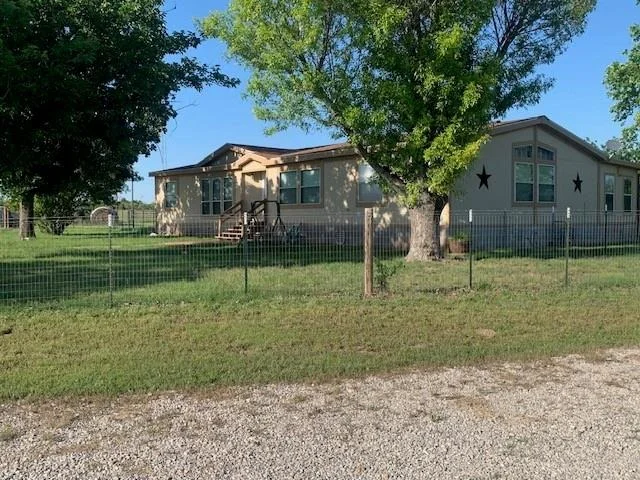 Unit for sale at 1521 FM 590, Comanche, TX 76442