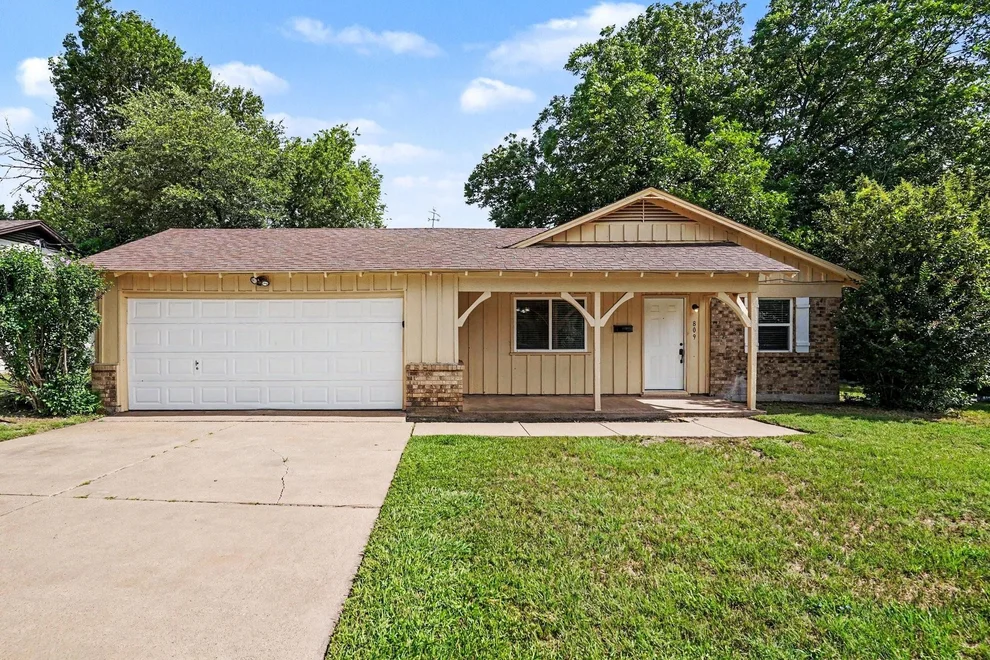 Unit for sale at 809 E Bovell Street, Crowley, TX 76036