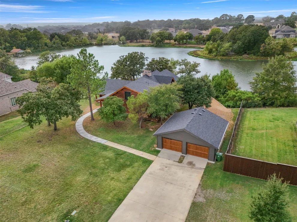 Unit for sale at 313 Pimlico Drive, Hickory Creek, TX 75065