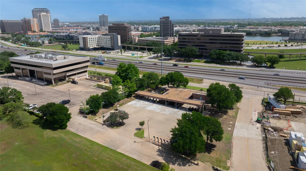 Unit for sale at 460 E John W Carpenter, Irving, TX 75062