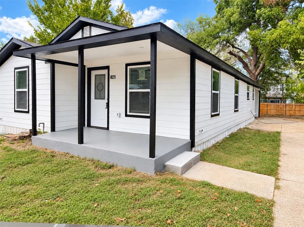 Unit for sale at 421 Ross Street E, Sulphur Springs, TX 75482