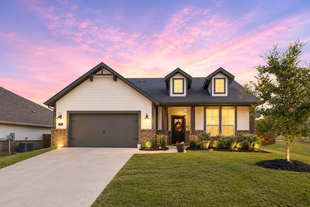 Unit for sale at 772 Brookside Drive, Springtown, TX 76082