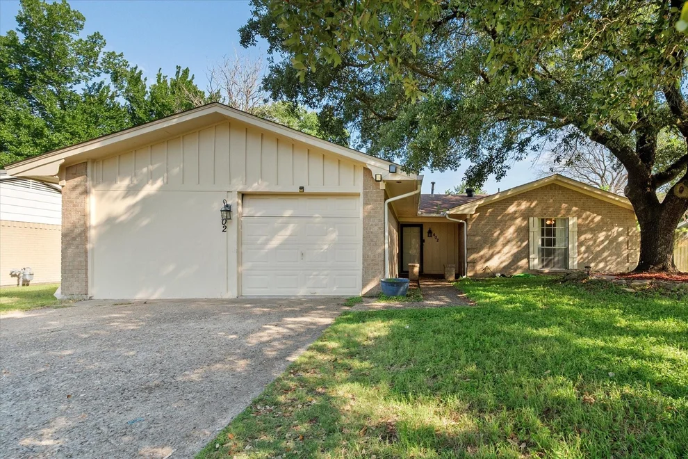 Unit for sale at 402 Carol Avenue, Corsicana, TX 75110