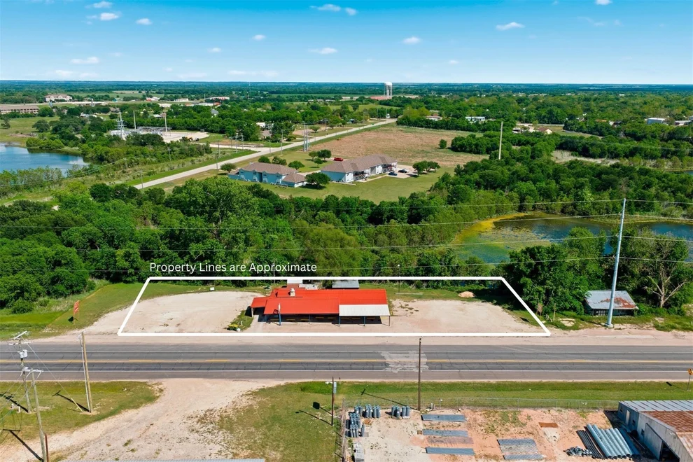 Unit for sale at 1008 N Bus Hwy 6, Marlin, TX 76661