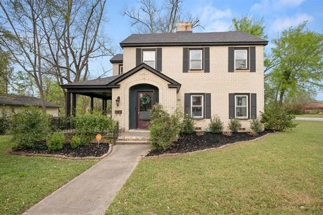 Unit for sale at 327 N Ponsard Street, Troup, TX 75789