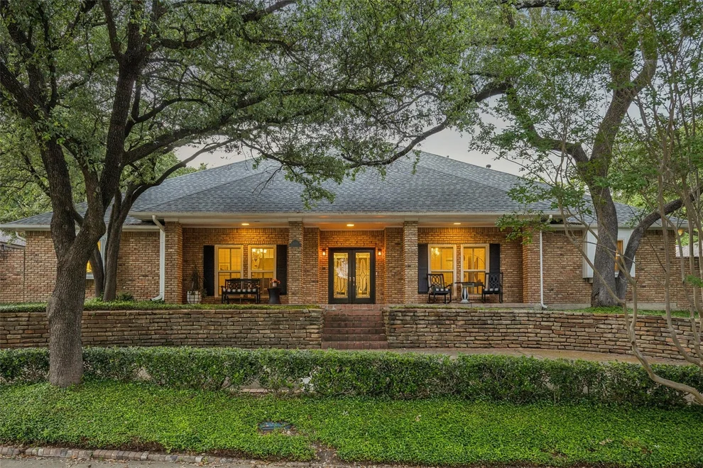 Unit for sale at 9631 Hilldale Drive, Dallas, TX 75231