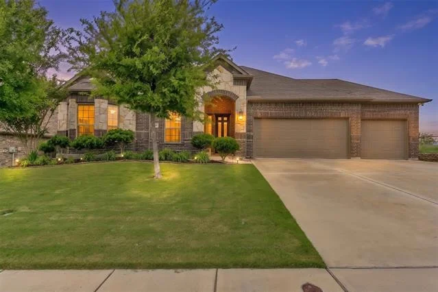 Unit for sale at 12209 Yarmouth Lane, Fort Worth, TX 76108