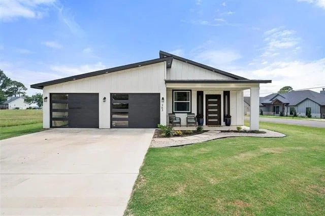 Unit for sale at 363 Cross Tie Ranch Road, Trinidad, TX 75163