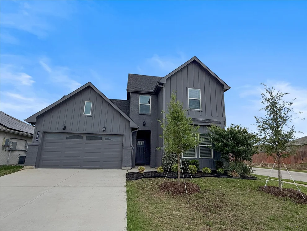 Unit for sale at 1600 Battery Park Drive, Alvarado, TX 76009