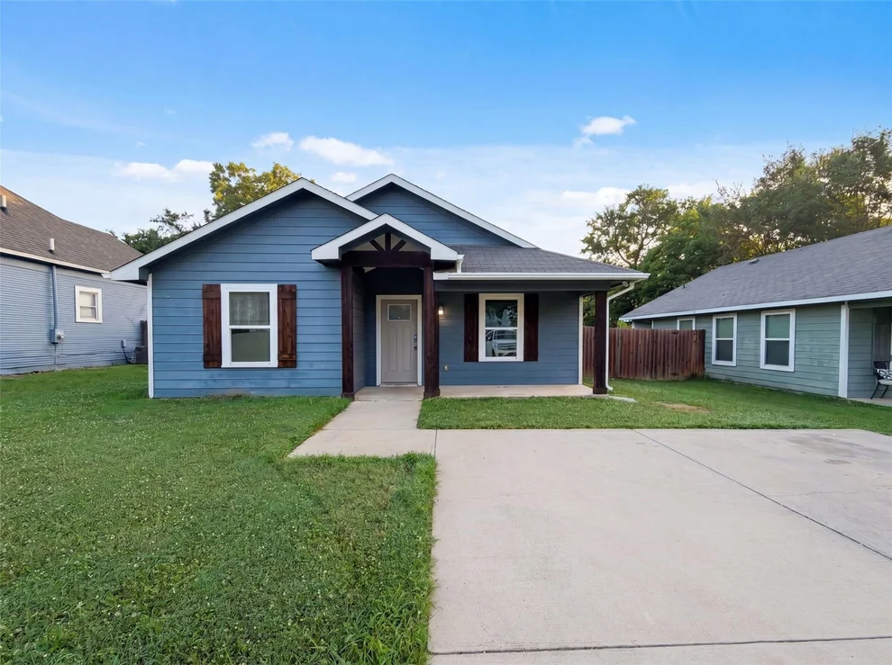 Unit for sale at 709 W Hull Street, Denison, TX 75020