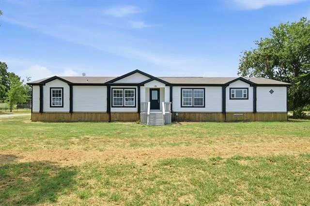 Unit for sale at 1040 Earp Road, Springtown, TX 76082