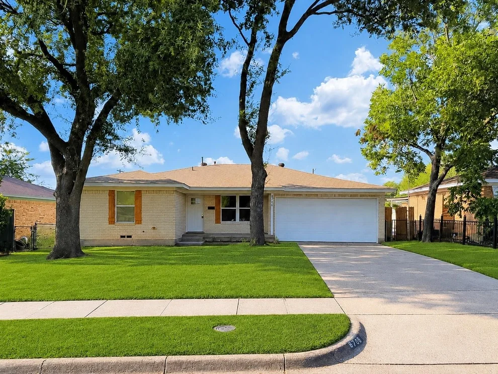 Unit for sale at 8706 Reva Street, Dallas, TX 75227