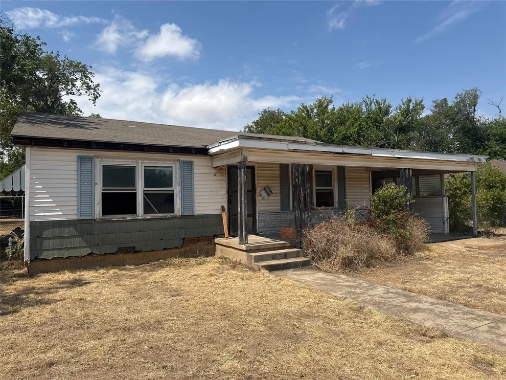 Unit for sale at 1305 W 11th Street, McGregor, TX 76657