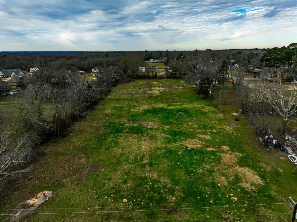 Unit for sale at 410 S Oak Street, Van, TX 75790