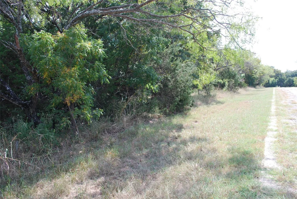 Unit for sale at 31038 Doe Run Court, Whitney, TX 76692