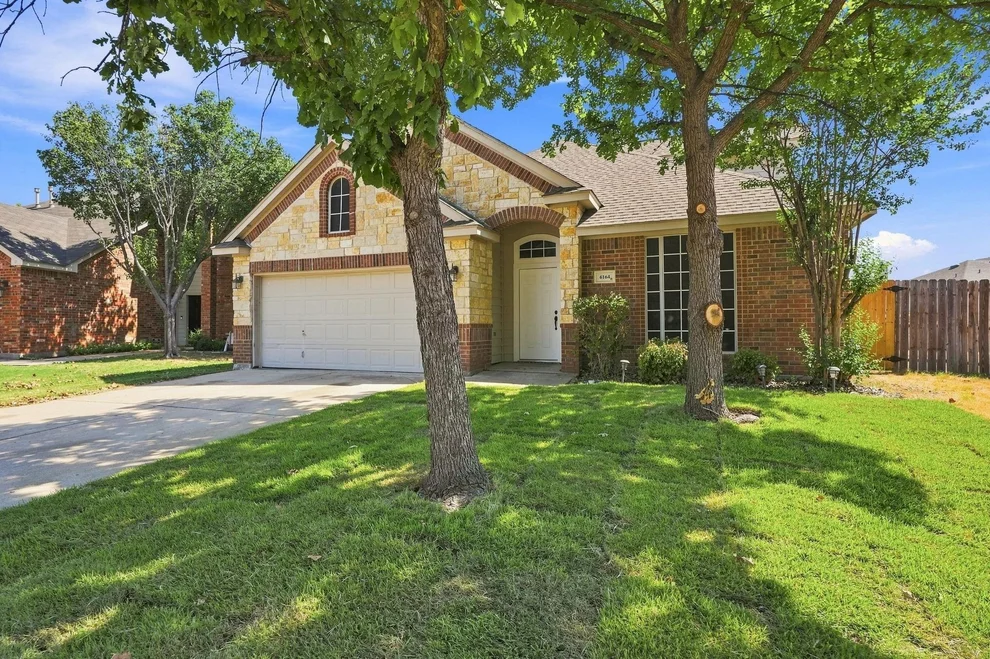Unit for sale at 6164 Shad Drive, Fort Worth, TX 76179