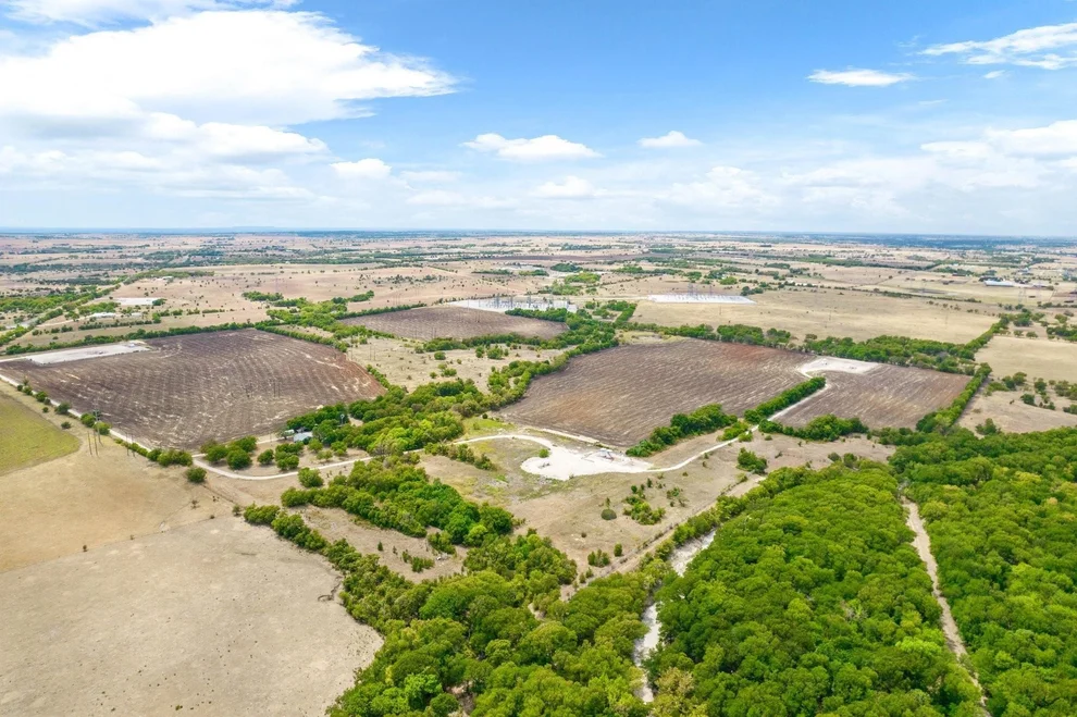 Unit for sale at 5400 County Road 1228, Godley, TX 76044
