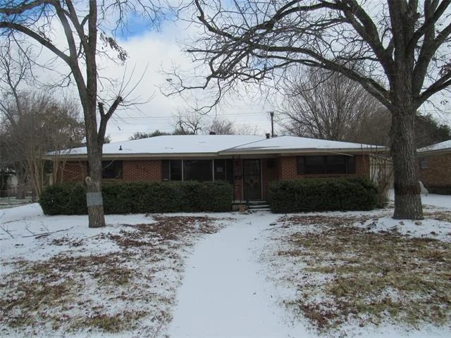 Unit for sale at 2131 Hermanson Drive, Waco, TX 76710