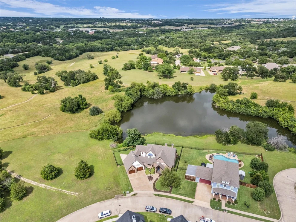 Unit for sale at 404 Charleston Park Drive, Woodway, TX 76712