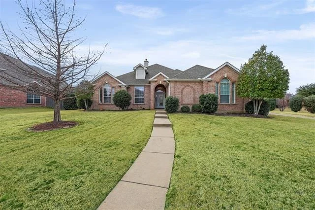 Unit for sale at 1801 Rim Rock Trail, Mansfield, TX 76063