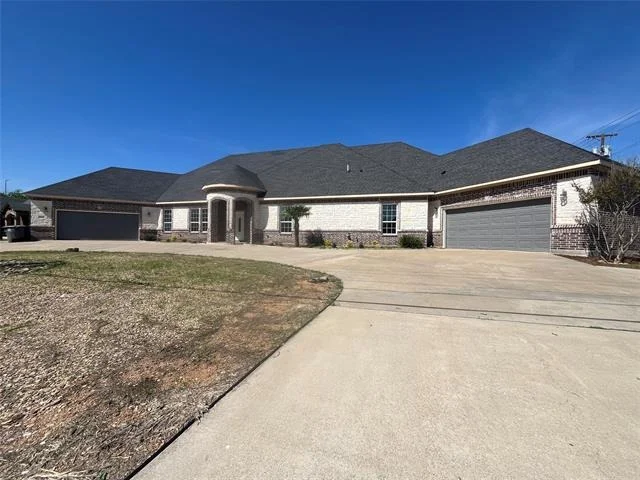 Unit for sale at 5225 S Cockrell Hill Road, Dallas, TX 75236
