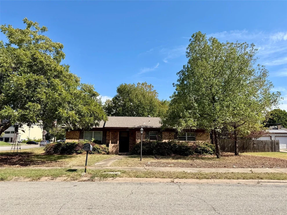 Unit for sale at 3221 Burgandy Lane, Sherman, TX 75090