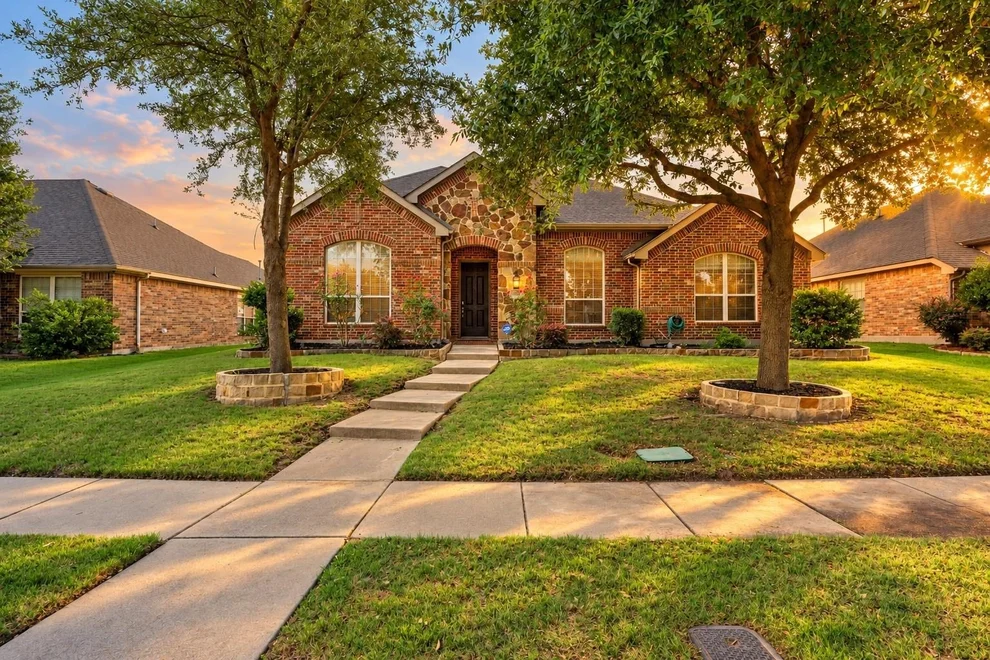 Unit for sale at 7510 Handen Drive, Rowlett, TX 75089