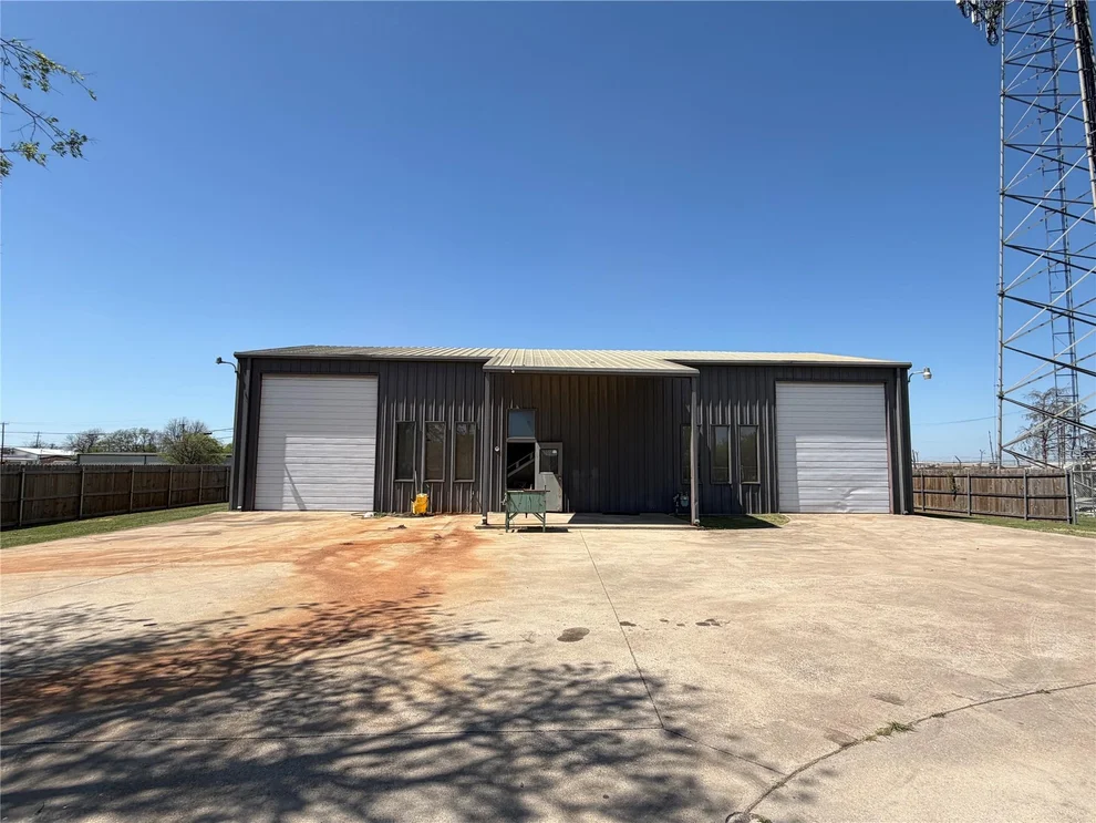 Unit for sale at 203 N Hampton Road, Crowley, TX 76036