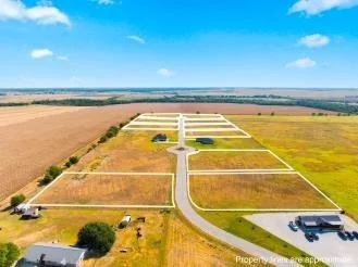 Unit for sale at 103 PR 711, Lott, TX 76656