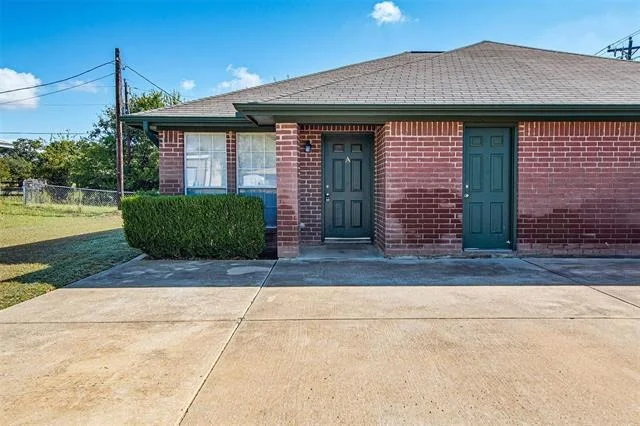 Unit for sale at 2549 E Renfro Street, Burleson, TX 76028