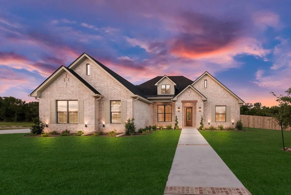 Unit for sale at 8005 Bee Cave Road, China Spring, TX 76633