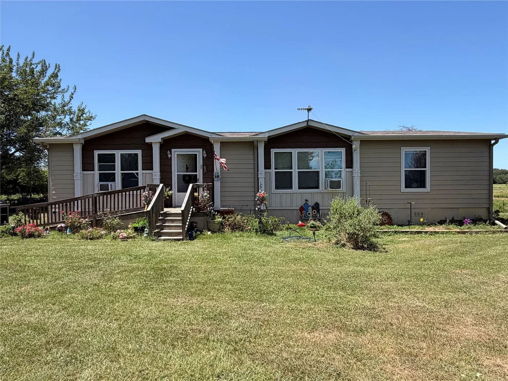 Unit for sale at 438 Lcr 864, Jewett, TX 75846
