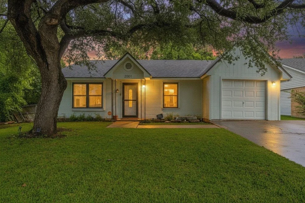 Unit for sale at 2001 Century Drive, Waco, TX 76712