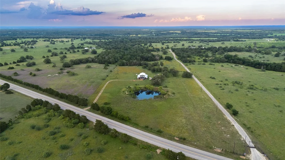 Unit for sale at 1395 S Highway 95, Smithville, TX 78957