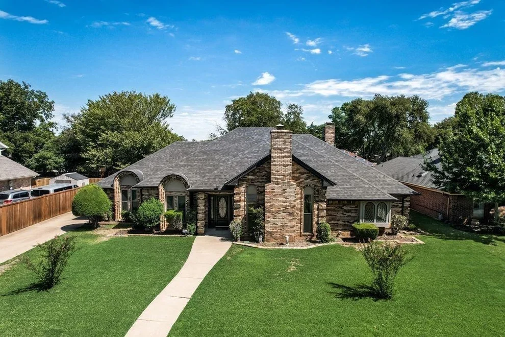 Unit for sale at 1011 Briar Hill Circle, Duncanville, TX 75137