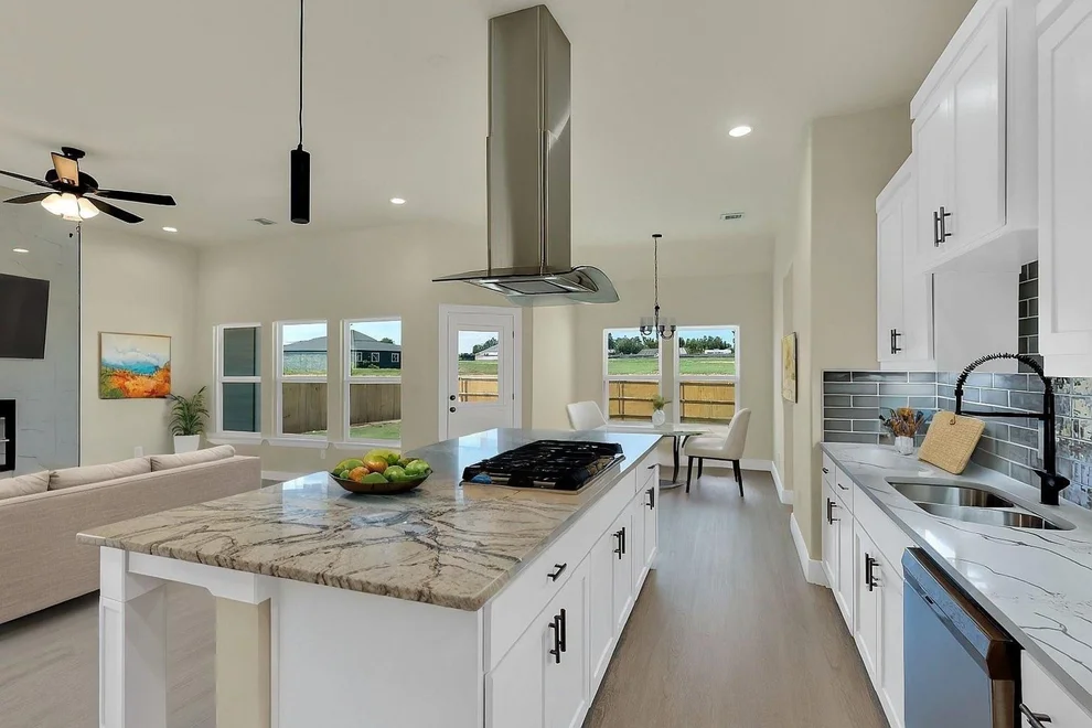 Unit for sale at 530 E Lamar Street, Palmer, TX 75152